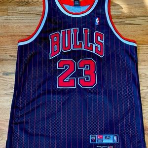 Authentic Michael Jordan Chicago Bulls jersey